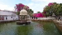 Wasserspiel im Sahelion Ki Bari Park Udaipur