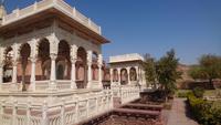 Rund ums Mausoleum in Jodhpur