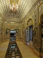 Einer der reich verzierten Innenräume des Palastes