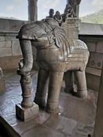 Faszinierende Handwerkskunst im Tempel