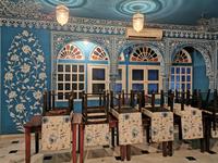 Ein Raum des Haweli, in dem wir Mittag gegessen haben