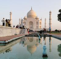 Und hier gleich zwei Mal mit Wasserspiegelung