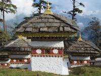 Chörten am Dochulapass 