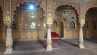Herrliche Raumgestaltungen im Palast von Bikaner