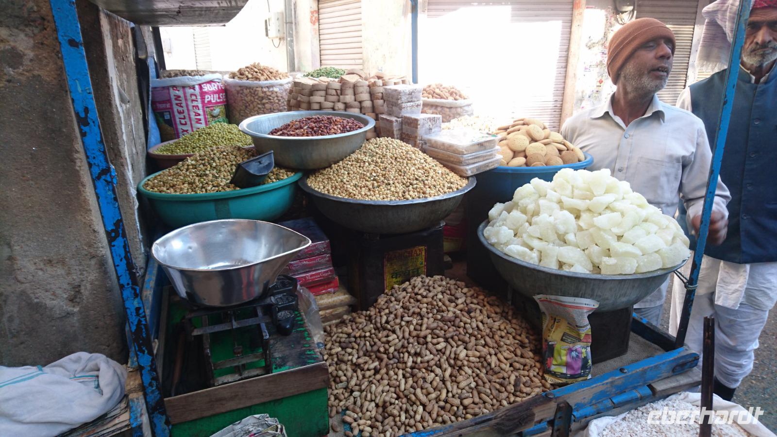 Knabberzeugverkauf in Nawalgarh