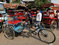 Eine Fahrradrikscha in Old Delhi. Sie werden immer seltener