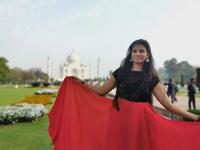 Die indischen Besucherinnen sind ganz vernarrt in die Kulisse, Taj Mahal, Agra