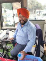 Unser Busfahrer und Anhänger der Sikh Religion in Indien