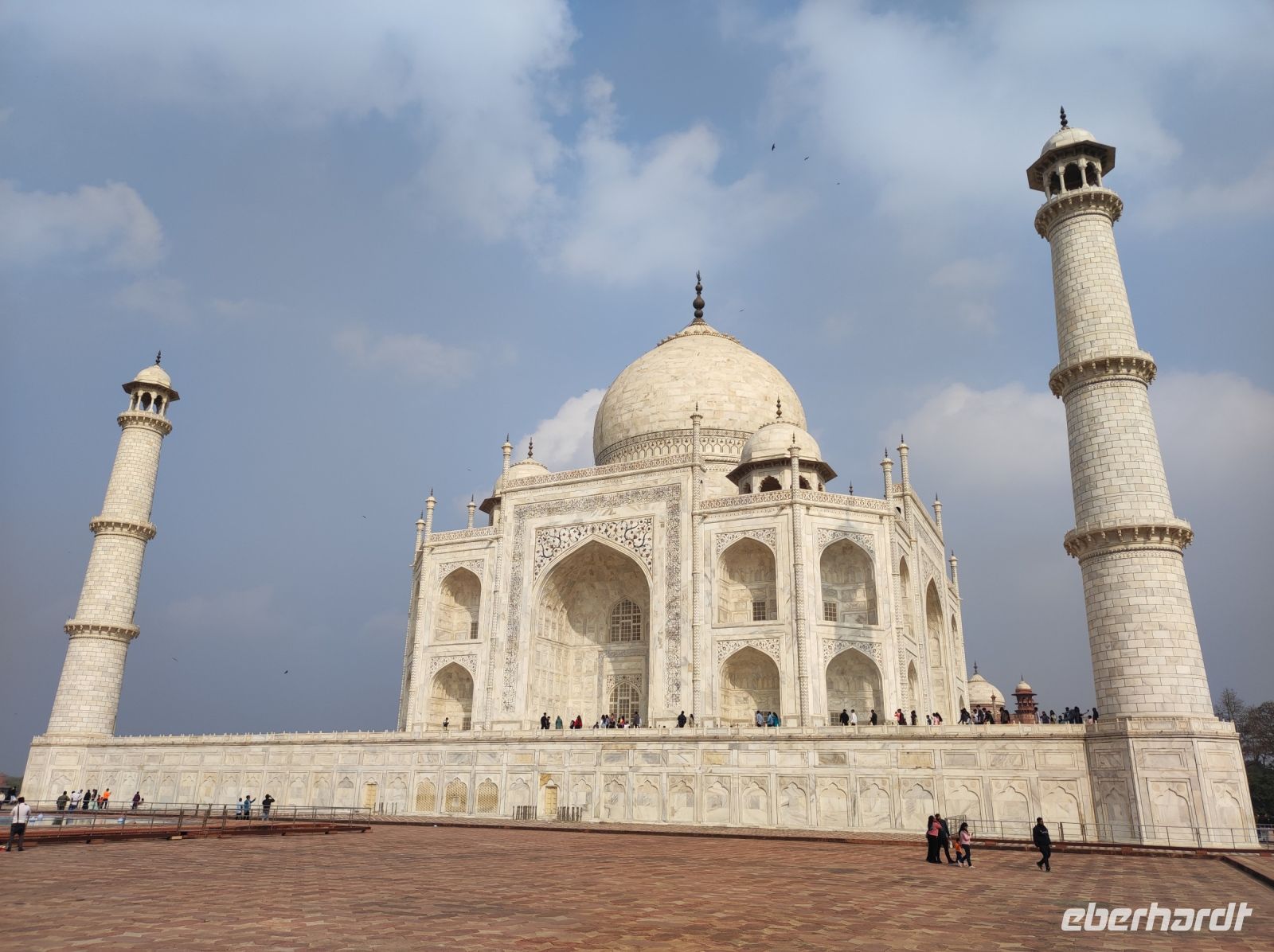Eines der neuen sieben Weltwunder - das Taj Mahal in Agra, Indien