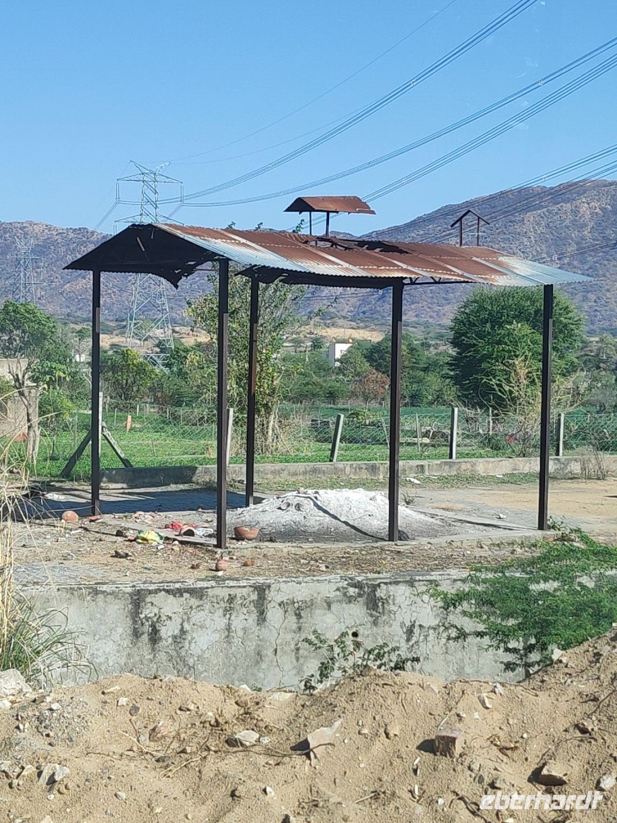öffentliche Verbrennungsstelle in Pushkar, Rajesthan - Indien