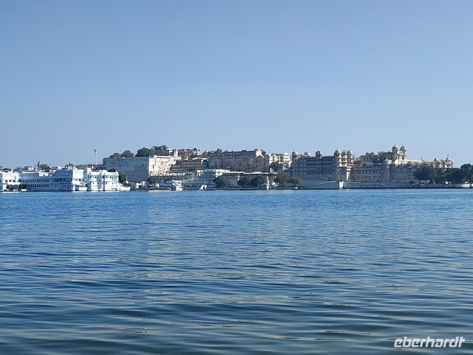 Bootsfahrt auf dem Pichola-See in Udaipur, Rajesthan - Indien