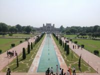 Der Blick von Taj Mahal Richtung Eingangsportal, Agra