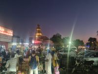 Abendliches Treiben (1)