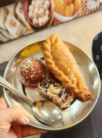 Tea - Time mit typischem Gebäck