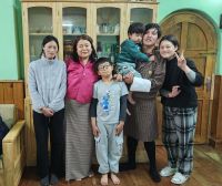 Unser Reiseleiter Galey mit seiner Familie