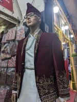 18) Traditionelle Männerbekleidung, Stadtspaziergang Heritage Walk, Kathmandu, Nepal