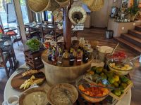 166) Frühstück in der Unterkunft Fish Tail Lodge, Pokhara, Nepal