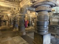 Tanzhalle Shri Chennakeshava Swamy Tempel &ndash; &copy; Sabine Reckord (Eberhardt TRAVEL)