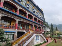 Besichtigung des Klosters Rumtek &ndash; &copy; Andrey Kulikov (Eberhardt TRAVEL)