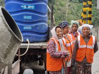 Straßenbauerinnen in Westbengalen &ndash; &copy; Andrey Kulikov (Eberhardt TRAVEL)