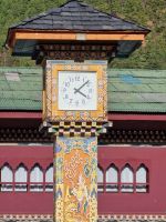 Spaziergang durch die Hauptstraße von Thimphu &ndash; &copy; Andrey Kulikov (Eberhardt TRAVEL)