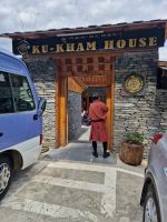 Mittagspause im Ku-Kham House in Sopsokha bei Panukha &ndash; &copy; Andrey Kulikov (Eberhardt TRAVEL)