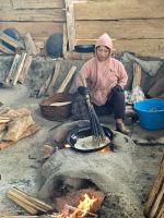 Puffreisvorbereitung in Sopsokha &ndash; &copy; Andrey Kulikov (Eberhardt TRAVEL)