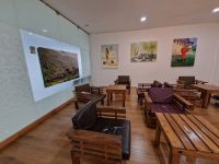 Flughafen in Paro &ndash; &copy; Andrey Kulikov (Eberhardt TRAVEL)