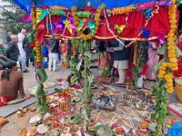 Besichtigung des Pashupatinath-Tempel-Komplexes, Zeremonie &ndash; &copy; Andrey Kulikov (Eberhardt TRAVEL)