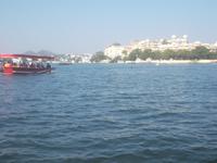 zurück per Boot zum Stadtpalast