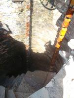 die Brunnen können recht tief sein! 