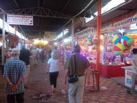 der belebte Teil der Prozessionsstrasse von Ramdeora