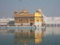 Der Tempel enthält das Heilige Buch 