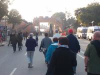 auf dem Weg zur Grenzschließungszeremonie