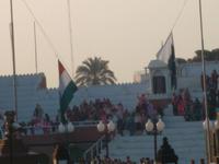 Die Flaggen werden eingeholt