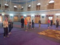 Fast allein im Sikh-Tempel