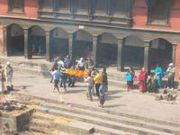 der letzte Weg - zum Verbrennen