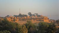 179 Jaisalmer - Sonnenuntergang an Begräbnisstätte