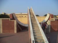 Kleine Sonnenuhr im Observatorium Jaipur