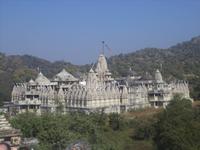 Gesamtansicht des Adinath-Tempels von Ranakpur