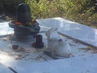 Lingam und Yoni - Symbole für Shiva und Durga