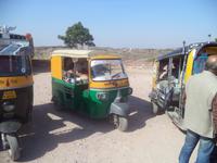 Jetzt nehmen wir Dreirad-Taxis