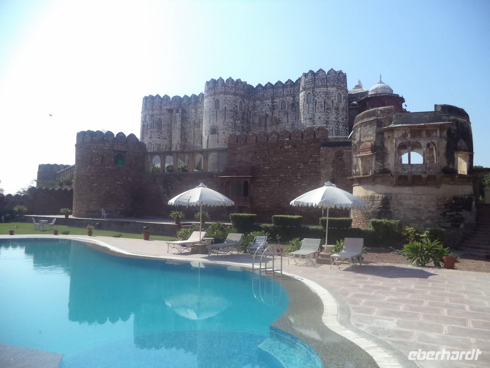 Poolanlage im Khejrala-Fort