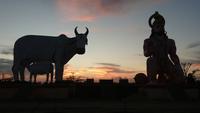 Hanuman-Statuen am Wege