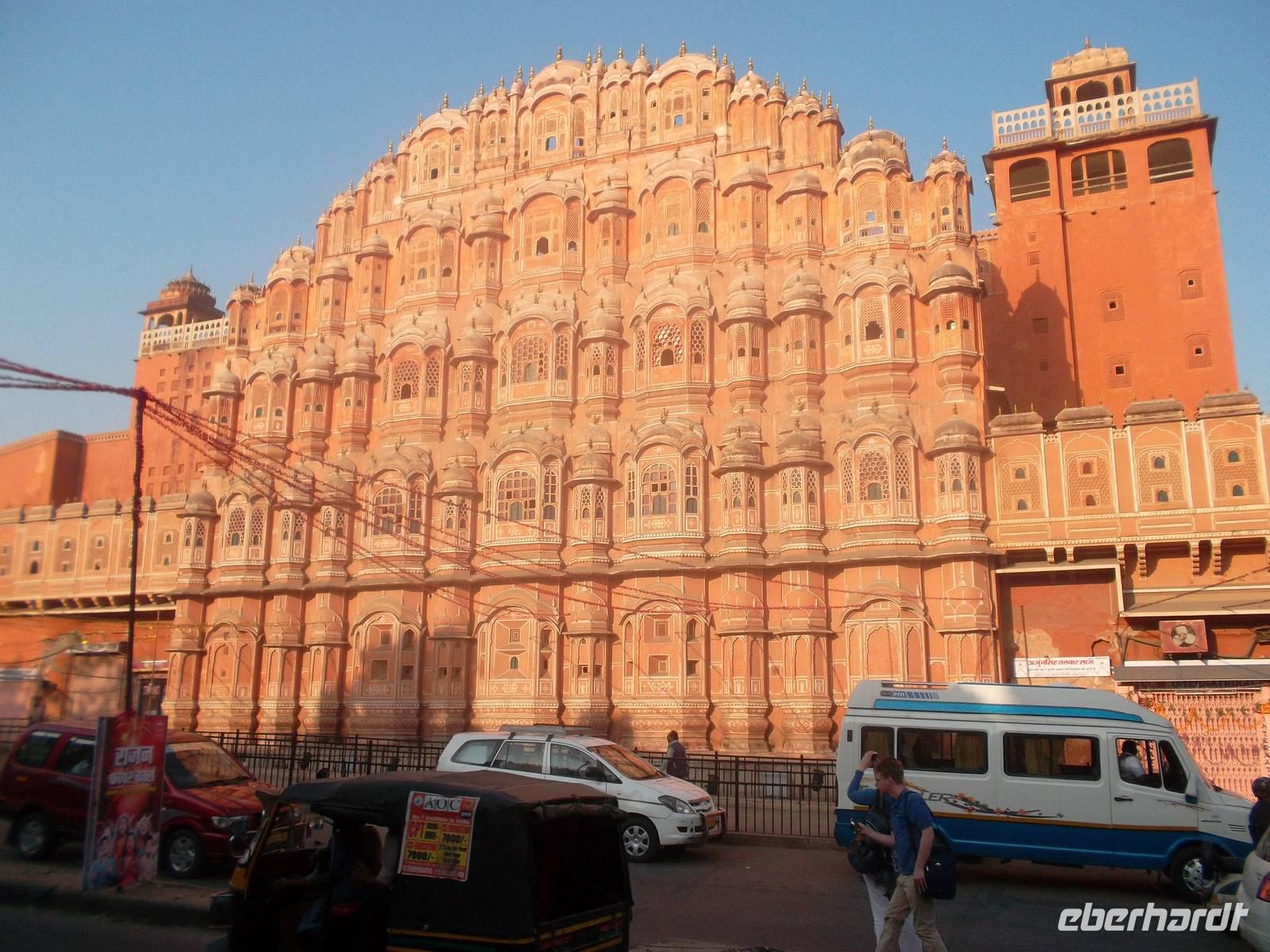 Hawa Mahal (Palast der Winde) wird sehr gern fotografiert. 