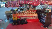 Opferladen vor Karni Mata