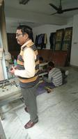 Schmuckherstellung wird erläutert in Jaipur