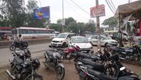 Wir kommen Delhi wieder näher, der Verkehr wird dichter