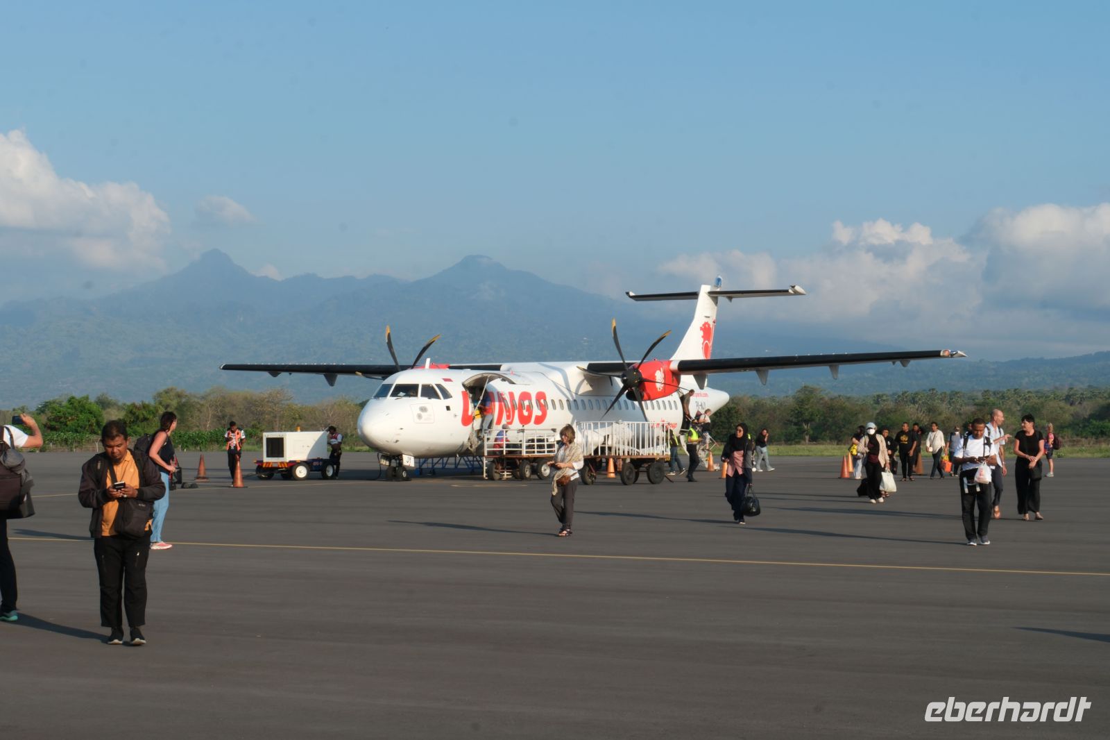 Landung in Maumere auf Flores - Indonesien