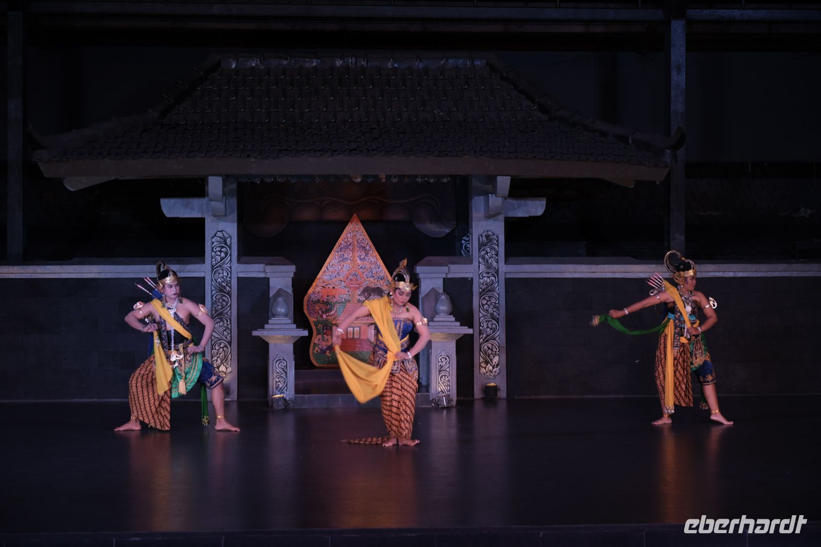 Spezialitäten Abendessen mit traditioneller Ramanyana Tanzaufführung in Yogyakarta - Indonesien